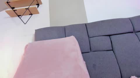 Snapshot of mailin18 chatting on February 15, 3:31 am Mailin online show from February 15, 3:31 am