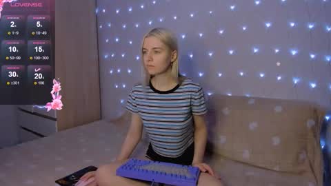 Your kitty online show from November 15, 4:03 pm