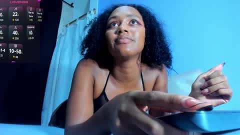 Mailyn online show from November 13, 8:19 pm