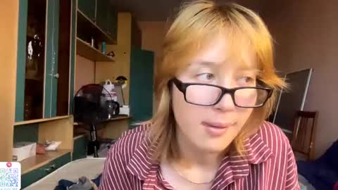 Snapshot of maisawin chatting on June 29, 3:45 pm Evie online show from June 29, 3:45 pm