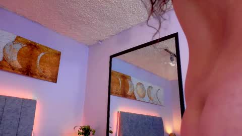 Snapshot of maite_stone1 chatting on October 30, 3:30 am MAITE STONE1 online show from October 30, 3:30 am