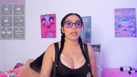 mai  online show from December 17, 6:47 pm