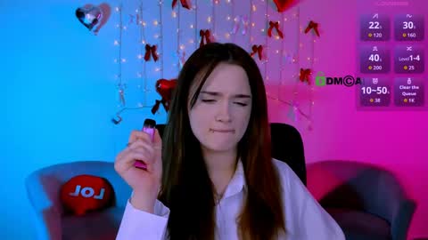 Snapshot of maja_beautiful chatting on June 2, 6:43 pm your dream online show from June 2, 6:43 pm