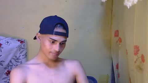 Snapshot of majestic_anne chatting on May 20, 2:34 pm Annalyn online show from May 20, 2:34 pm