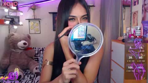 Snapshot of majestic_bella chatting on May 22, 8:21 am Bella online show from May 22, 8:21 am