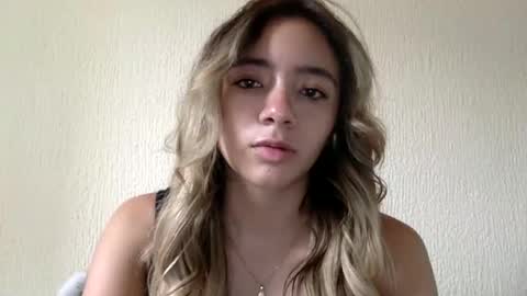 majo_gomezz online show from March 17, 8:34 pm