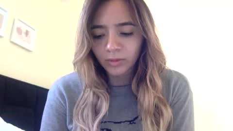 majo_gomezz online show from June 11, 4:27 pm