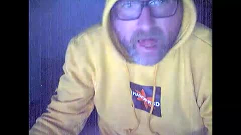 Chris online show from December 3, 5:09 am