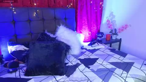 Snapshot of majuu__ chatting on October 22, 11:43 am Celeste Bonet online show from October 22, 11:43 am