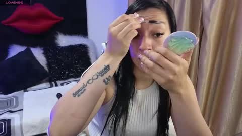 Snapshot of majuu__ chatting on December 4, 12:14 pm Celeste Bonet online show from December 4, 12:14 pm