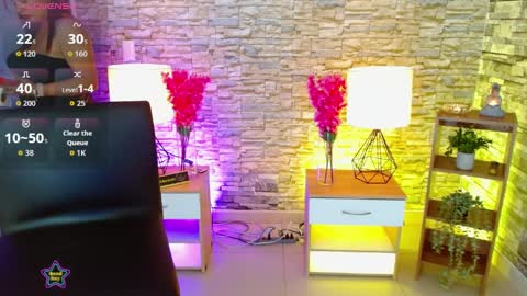 Snapshot of makarena_medina chatting on April 9, 1:05 am Makarena online show from April 9, 1:05 am