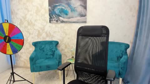 Snapshot of make_love_1 chatting on March 4, 6:37 am Chloe online show from March 4, 6:37 am