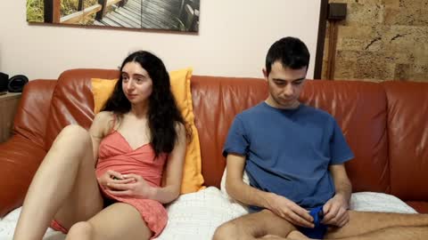 Snapshot of make_me_feel chatting on January 8, 3:07 pm Lena Ian online show from January 8, 3:07 pm