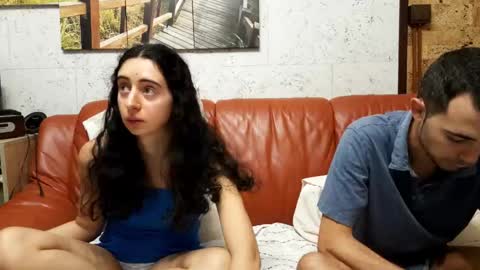 Snapshot of make_me_feel chatting on November 10, 3:55 pm Lena Ian online show from November 10, 3:55 pm