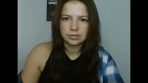 Snapshot of make_mesmile chatting on October 29, 6:48 am make_mesmile online show from October 29, 6:48 am