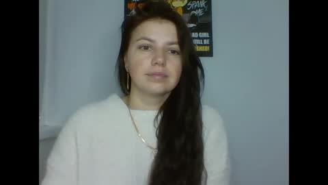 Snapshot of make_mesmile chatting on December 15, 7:18 pm make_mesmile online show from December 15, 7:18 pm