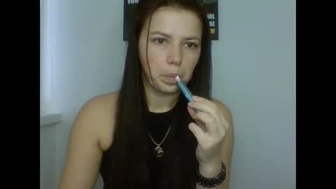 Snapshot of make_mesmile chatting on December 17, 7:36 am make_mesmile online show from December 17, 7:36 am