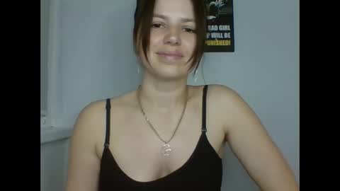 make_mesmile online show from May 14, 6:47 pm