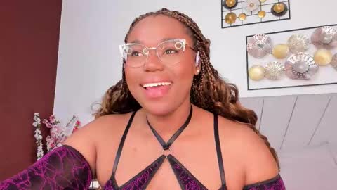 makena online show from November 20, 4:12 am