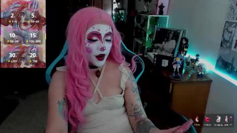 Snapshot of maki33_ chatting on February 11, 1:21 am petite clown online show from February 11, 1:21 am