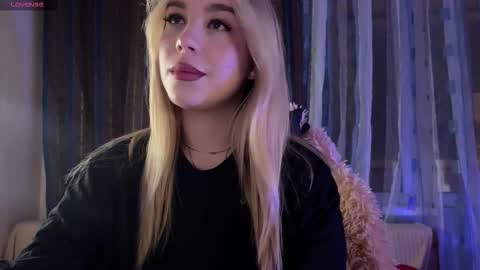 maksisisia online show from January 18, 5:28 pm