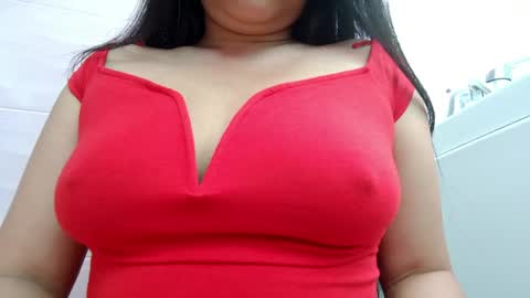 Snapshot of makulato chatting on May 28, 2:25 pm Maya online show from May 28, 2:25 pm