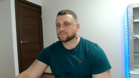 Snapshot of malchyshka chatting on April 8, 8:09 pm malchyshka online show from April 8, 8:09 pm