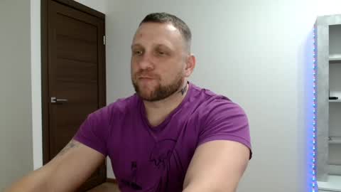 Snapshot of malchyshka chatting on May 1, 4:00 pm malchyshka online show from May 1, 4:00 pm