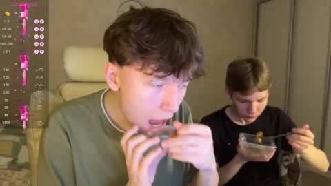 Snapshot of malcolm_yang chatting on December 4, 2:37 pm Tom and Mark 3 online show from December 4, 2:37 pm