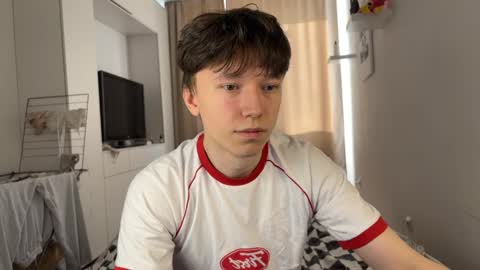 Snapshot of malcolm_yang chatting on October 17, 7:11 am Tom and Mark 3 online show from October 17, 7:11 am