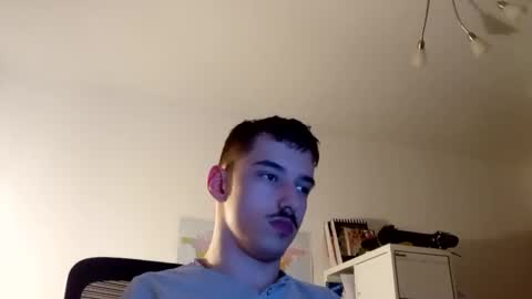 male20y online show from April 5, 12:08 am