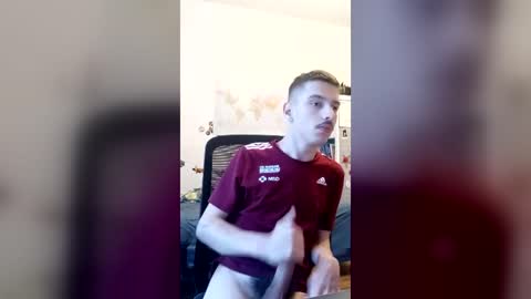 male20y online show from July 23, 5:11 pm