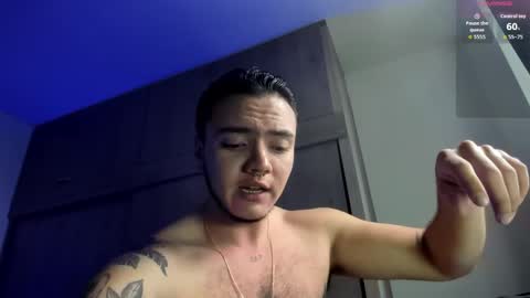 Snapshot of male_pussy chatting on March 27, 7:02 pm ADAM online show from March 27, 7:02 pm