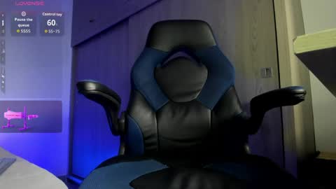 Snapshot of male_pussy chatting on May 30, 5:21 pm ADAM online show from May 30, 5:21 pm