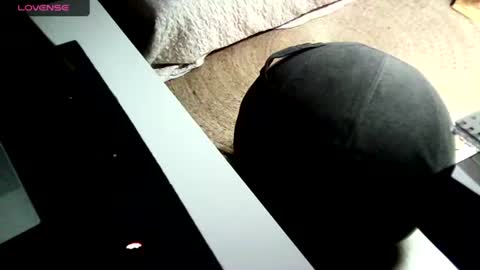 malebitch99999 online show from September 13, 5:02 pm