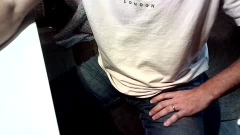 malebitch99999 online show from September 16, 6:14 am