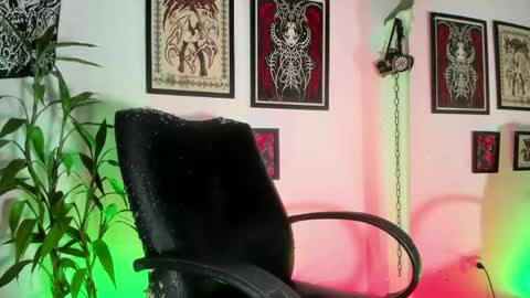 Snapshot of maledicta__insana chatting on May 28, 3:26 am maledicta__insana online show from May 28, 3:26 am