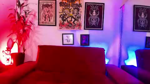 Snapshot of maledicta__insana chatting on June 21, 9:28 pm maledicta__insana online show from June 21, 9:28 pm