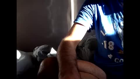 Snapshot of malefrench1 chatting on October 11, 7:51 am malefrench1 online show from October 11, 7:51 am