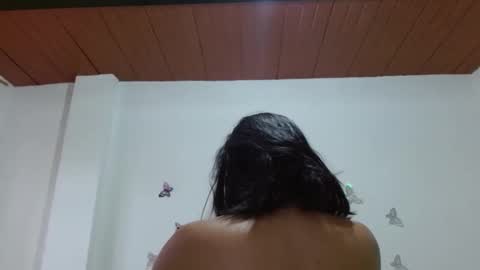 Snapshot of maleiwaa chatting on June 1, 11:23 am maleiwaa online show from June 1, 11:23 am