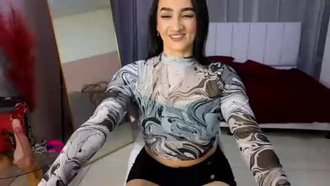 Snapshot of malen_fitnessmilf chatting on June 11, 12:43 am malen_fitnessmilf online show from June 11, 12:43 am