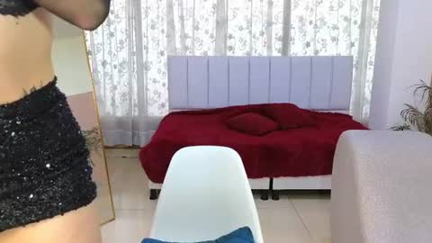 Snapshot of malen_fitnessmilf chatting on June 19, 8:45 pm malen_fitnessmilf online show from June 19, 8:45 pm