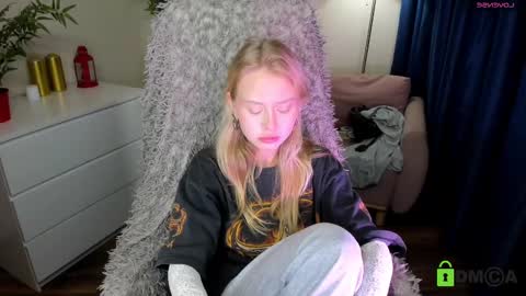 Malena online show from February 22, 10:18 am