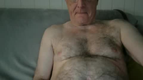 Snapshot of maletoy5 chatting on June 11, 9:13 pm maletoy5 online show from June 11, 9:13 pm