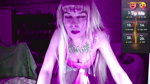 Mischelle online show from November 30, 1:53 am