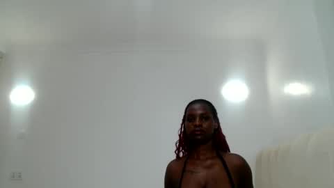 Snapshot of malia_baby chatting on May 21, 3:13 am malia online show from May 21, 3:13 am