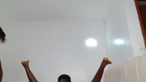 Snapshot of malia_baby chatting on July 24, 3:54 pm malia online show from July 24, 3:54 pm