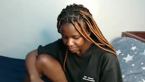 lati online show from November 15, 1:25 am