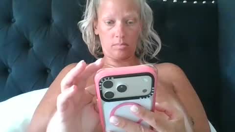 malibumelons online show from June 16, 2:30 pm