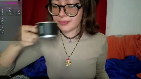 Snapshot of malicia_witch_ chatting on June 3, 4:48 am Mar Alicia Rosie v A L I C I A W I T C - Meg Cherie online show from June 3, 4:48 am